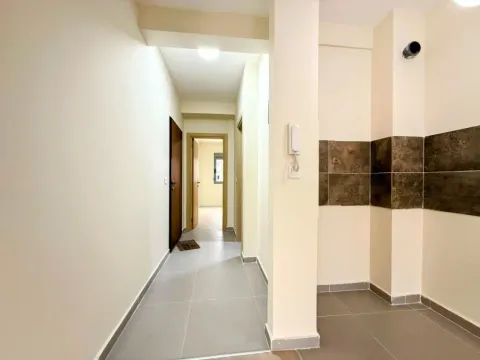 Prodaja, jednosoban stan, 42m², Ljubović, Podgorica - image 5