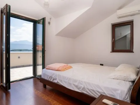 Prodaja, kuća, 121m², Tivat, Crna Gora - image 11