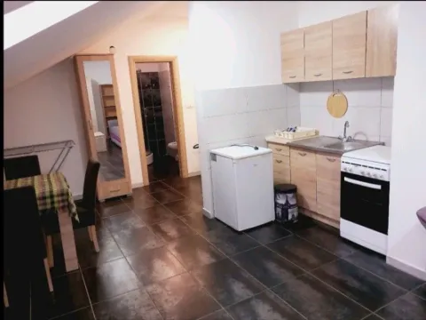 Izdavanje, garsonjera, 32m², Ljubović, Podgorica - image 1