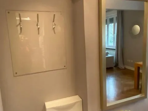 Izdavanje, trosoban stan, 80m², Đeram Pijaca, Beograd - image 10