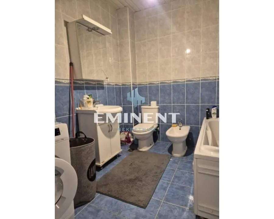 Rent, three bedroom apartment, 90m², Kluz, Zvezdara Sve Podlokacije