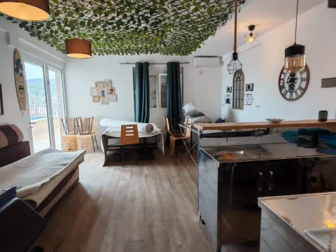 Sale, one bedroom apartment, 53m², Rafailovići, Budva - image 2