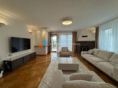 Rent, four bedroom apartment, 163m², Savski Venac, Beograd - image 1