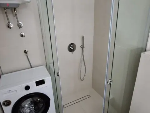 Izdavanje, jednosoban stan, 48m², City Kvart, Podgorica - image 3