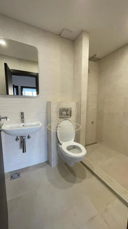 Rent, four bedroom apartment, 151m², Voždovac Sve Podlokacije, Beograd