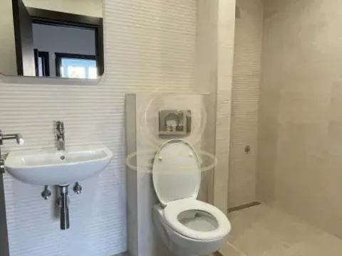Rent, four bedroom apartment, 151m², Voždovac Sve Podlokacije, Beograd - image 22