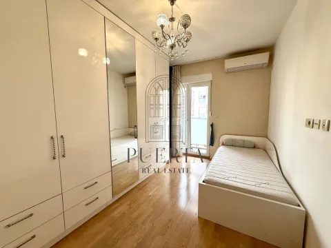 Rent, three bedroom apartment, 105m², City Kvart, Podgorica - image 15
