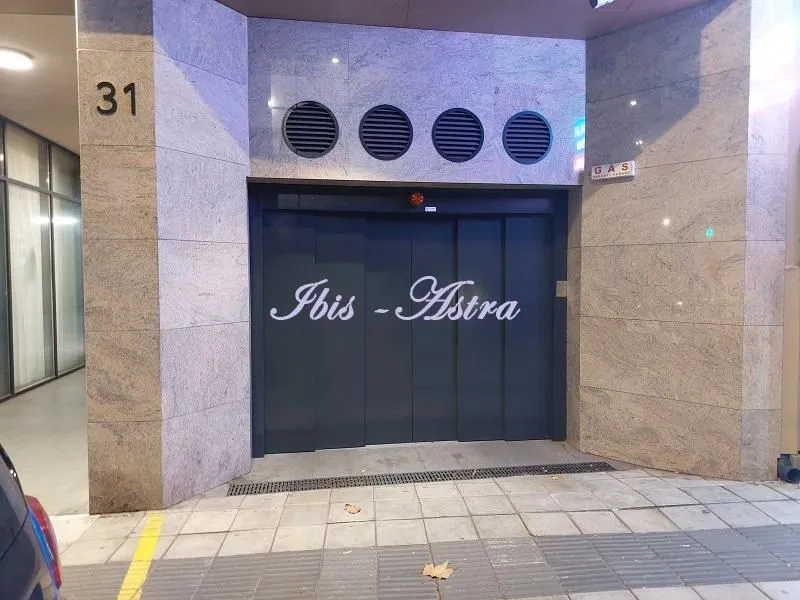 Izdavanje, parking/garaža, 12m², Slavija, Vračar Sve Podlokacije