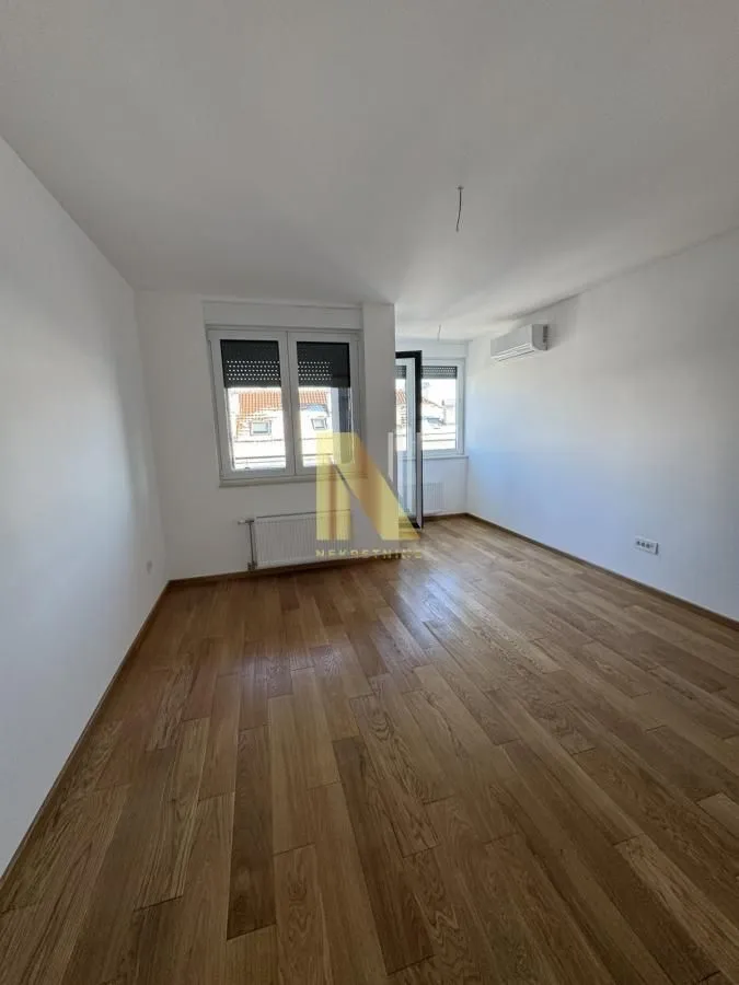 Izdavanje, garsonjera, 33m², Bulevar Oslobodjenja, Novi Sad Sve Podlokacije