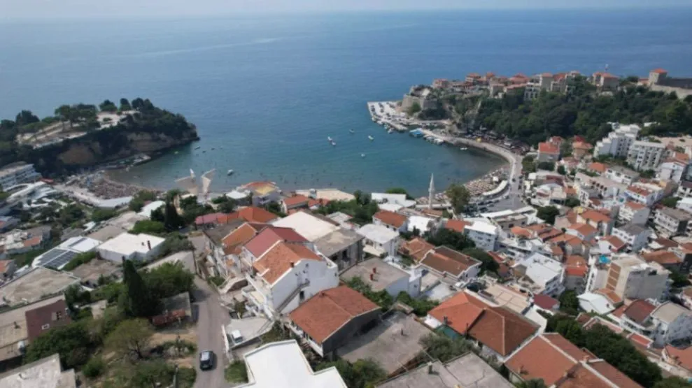 Sale, two bedroom apartment, 76m², Pinješ, Ulcinj