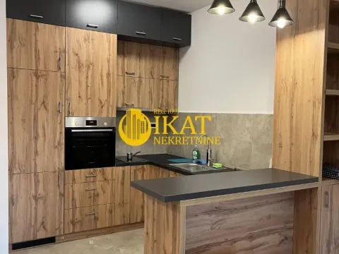 Izdavanje, dvosoban stan, 64m², Zemun Gornji Grad, Zemun Sve Podlokacije - image 3