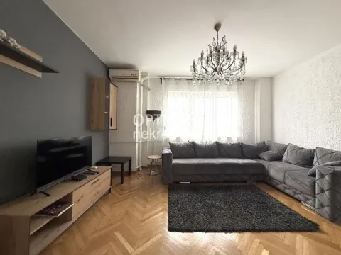 Izdavanje, trosoban stan, 75m², Savski Venac, Beograd - image 4
