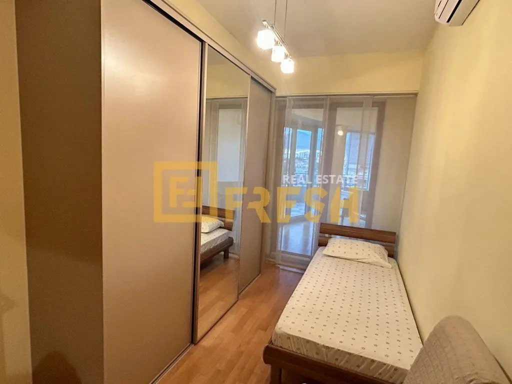 Prodaja, dvosoban stan, 100m², Centar, Podgorica