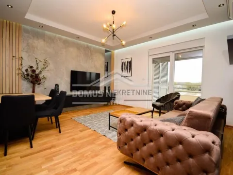 Izdavanje, jednosoban stan, 50m2, City Kvart, Podgorica Izdavanje, jednosoban stan, 50m2, City Kvart, Podgorica