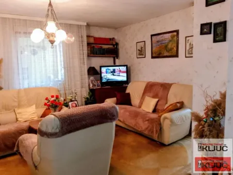Stan in Novo naselje