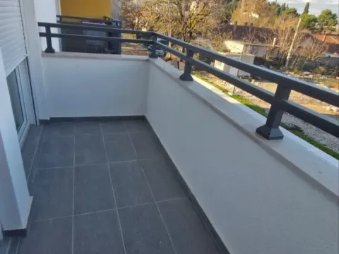 Izdavanje, jednosoban stan, 45m², Zabjelo, Podgorica - image 13