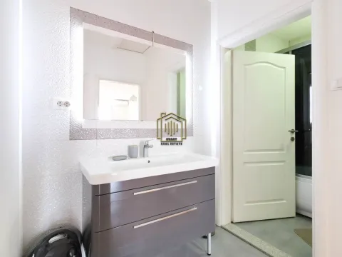 Izdavanje, kuća, 215m², Drac, Podgorica - image 14