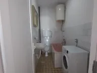 Izdavanje, dvosoban stan, 50m², Zagorič, Podgorica - image 7