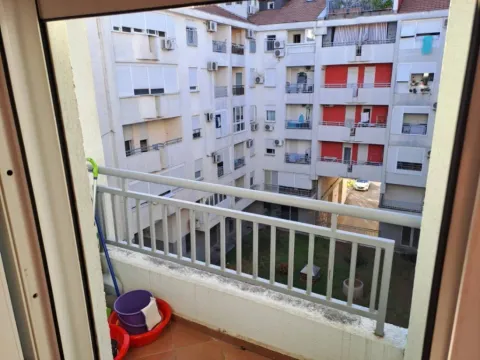 Prodaja, trosoban stan, 90m², Blok 9, Podgorica - image 9