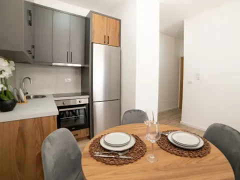 Izdavanje, jednosoban stan, 41m², Ulcinj, Crna Gora - image 2