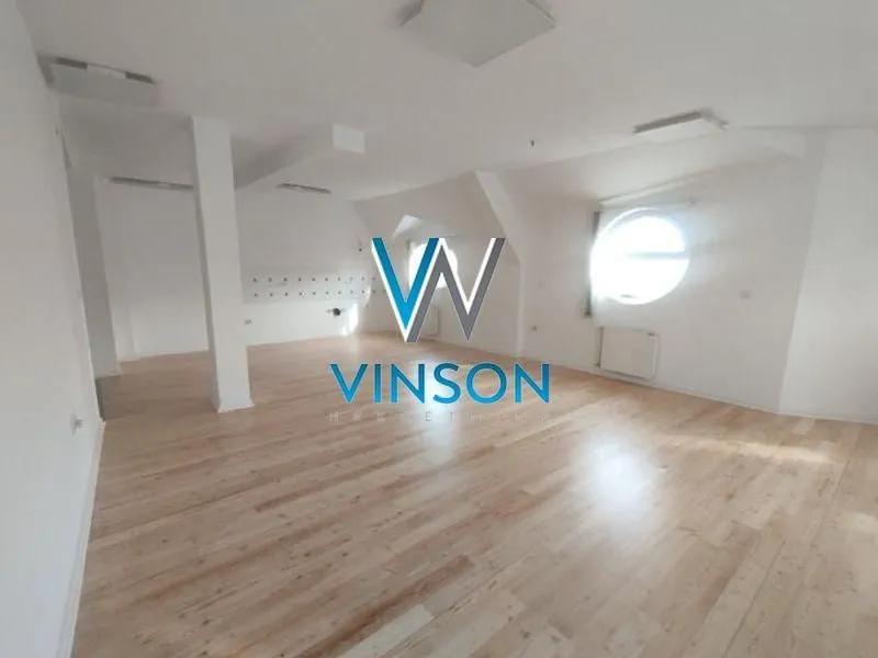 Prodaja, četvorosoban stan, 136m², Centar, Novi Sad