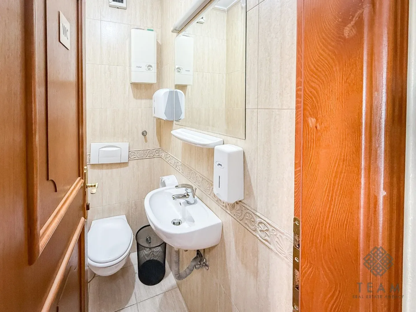 Rent, office space, 150m², Stara Varoš, Podgorica