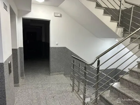 Sale, one bedroom apartment, 42m², Bečići, Budva - image 10