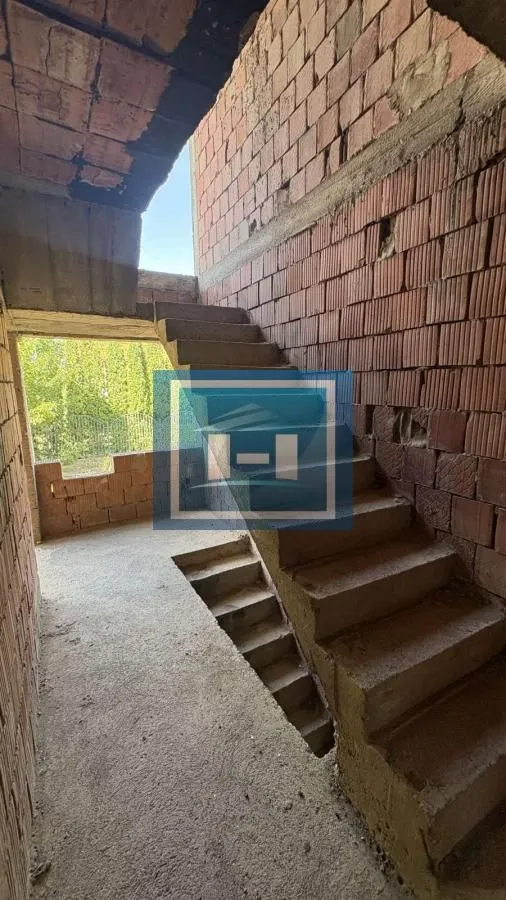 Prodaja, kuća, 300m², Budžino brdo, Jagodina