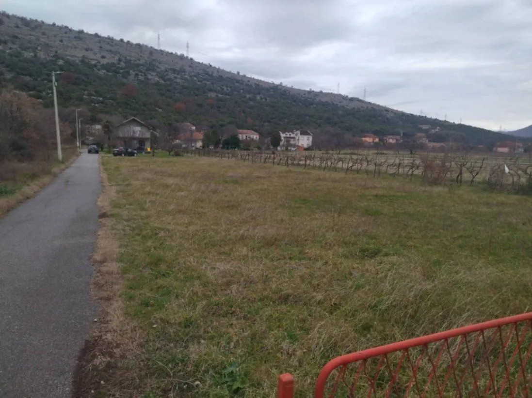 Prodaja, plac, 942m², Tološi, Podgorica