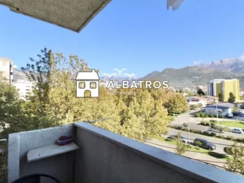 Izdavanje, jednosoban stan, 50m², Centar, Bar - image 6