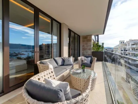 Prodaja, jednosoban stan, 81m², Porto Montenegro, Tivat - image 7