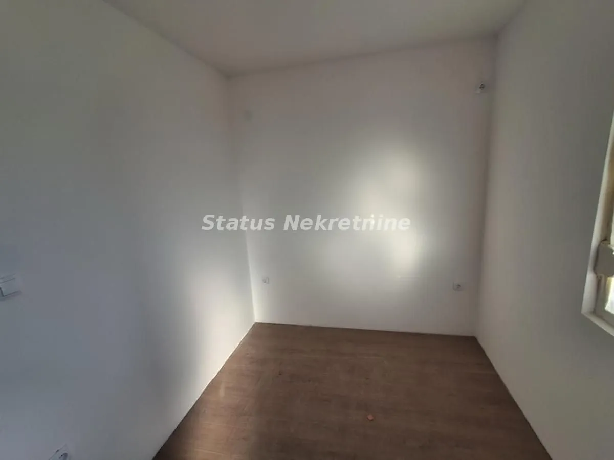 Sale, four bedroom apartment, 65m², Veternik, Novi Sad Sve Podlokacije