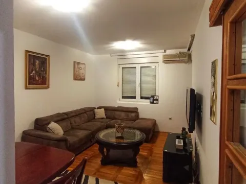 Rent, two bedroom apartment, 64m², Stari Aerodrom, Podgorica - image 1