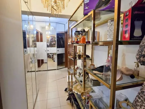 Prodaja, trosoban stan, 120m², Tološka šuma, Podgorica - image 15