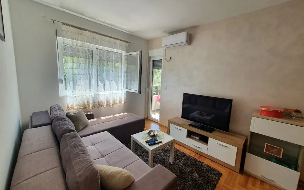 Rent, one bedroom apartment, 45m², Budva, Crna Gora