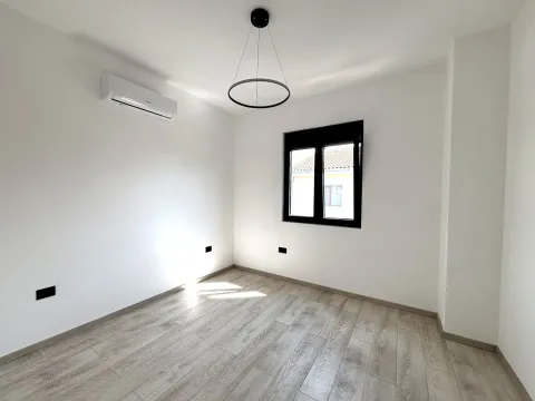 Sale, house, 150m², Donja Gorica, Podgorica - image 16