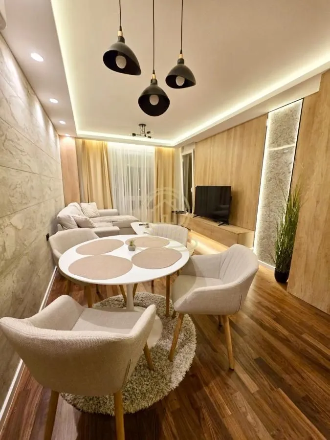 Rent, one bedroom apartment, 42m², Palilula, Niš