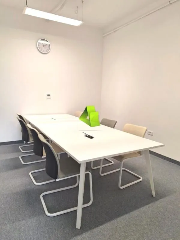 Rent, office space, 28m², Medijana, Niš