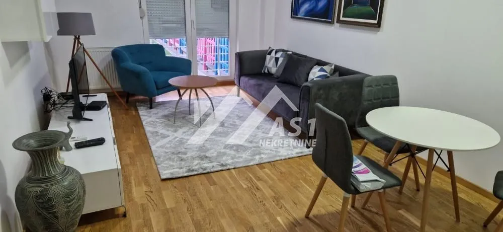 Izdavanje, jednosoban stan, 37m², Nova Detelinara, Novi Sad Sve Podlokacije