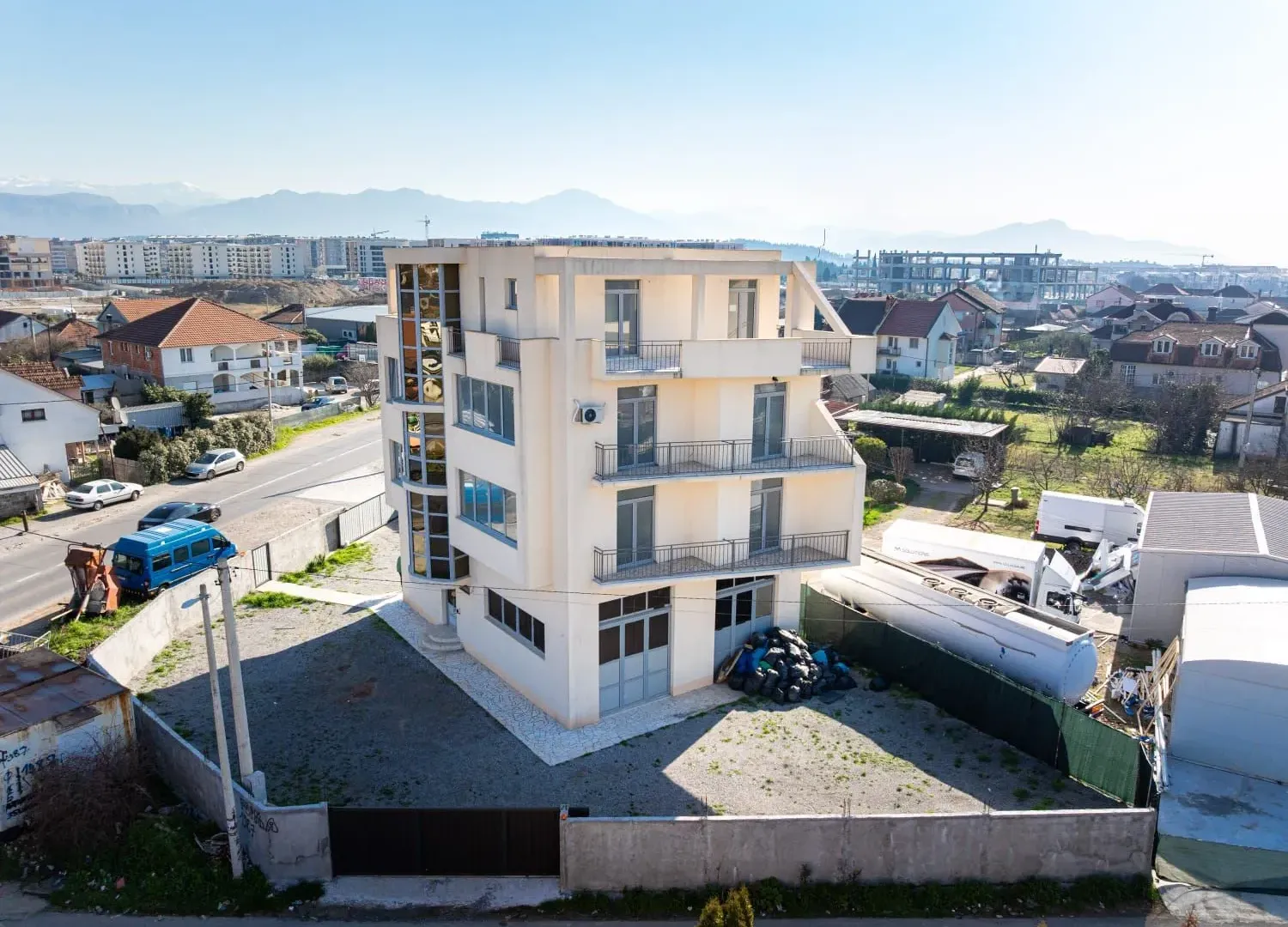 Rent, office space, 600m², Gornja Gorica, Podgorica