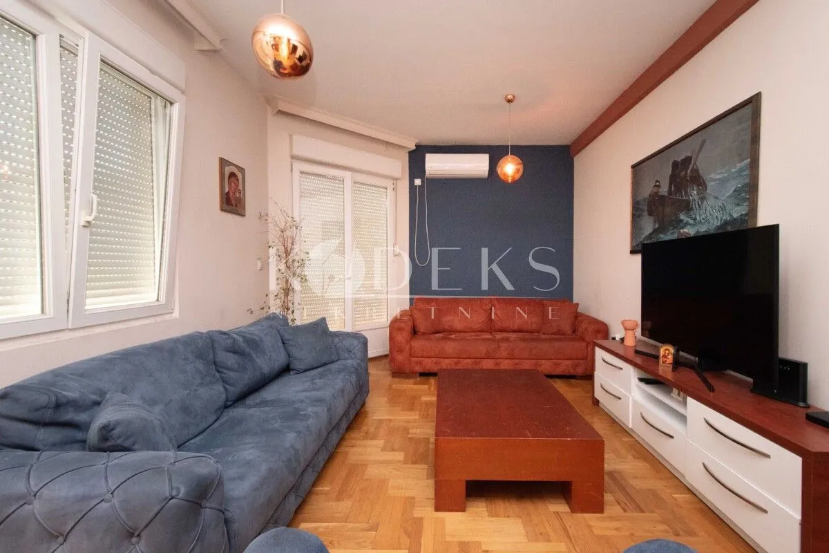 Izdavanje, jednosoban stan, 55m², Vezirov Most, Podgorica