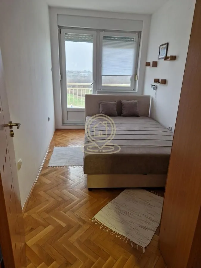 Izdavanje, dvosoban stan, 50m², Novo naselje, Novi Sad