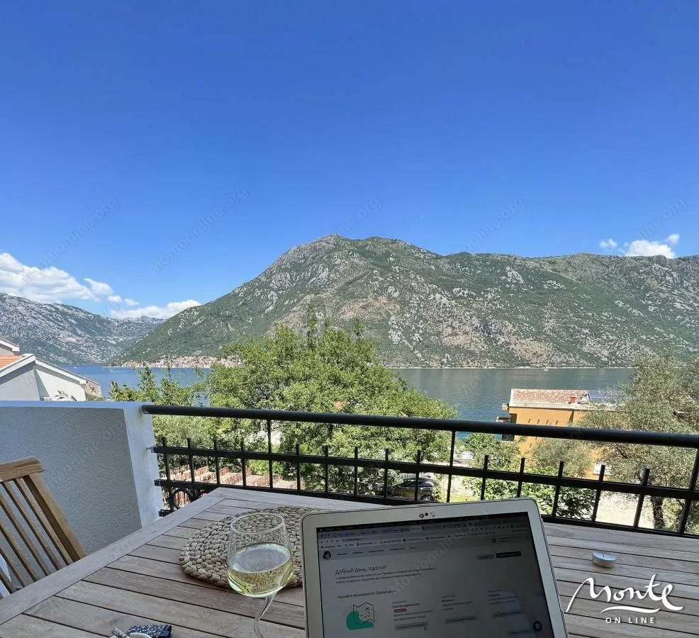 Sale, three bedroom apartment, 132m², Stoliv, Kotor