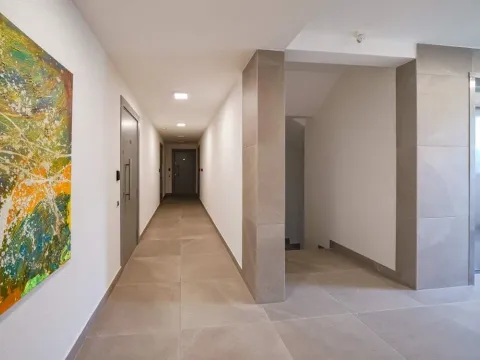 Prodaja, dvosoban stan, 66m², Tivat, Crna Gora - image 14