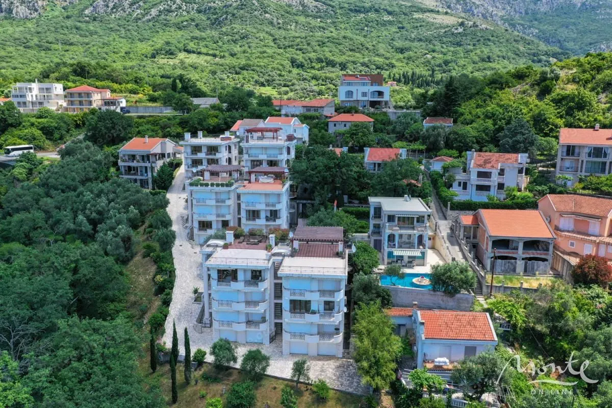 Sale, two bedroom apartment, 88m², Petrovac, Budva