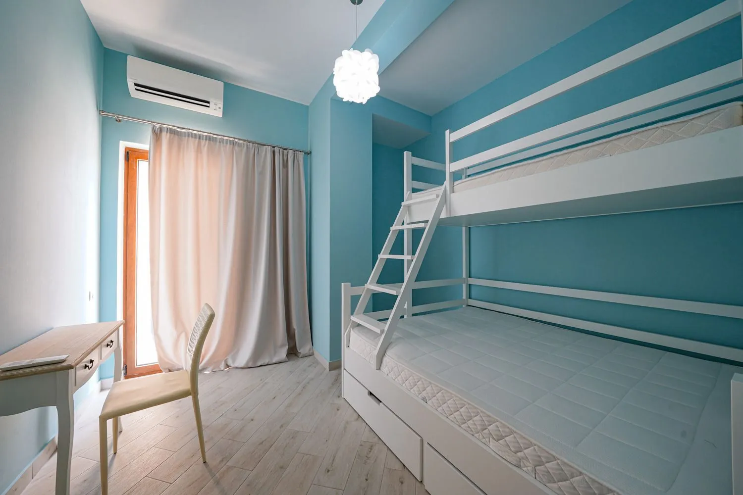 Sale, two bedroom apartment, 96m², Bečići, Budva