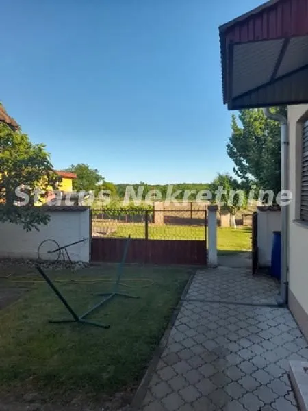 Prodaja, kuća, 194m², Šid, Srbija