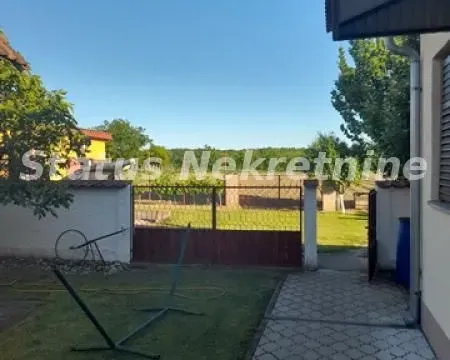 Prodaja, kuća, 194m², Šid, Srbija - image 26