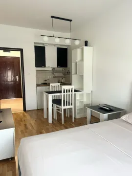 Stan-na-dan, garsonjera, 22m², City Kvart, Podgorica - image 10