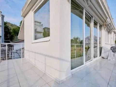 Sale, two bedroom apartment, 100m², Sutomore, Bar - image 8